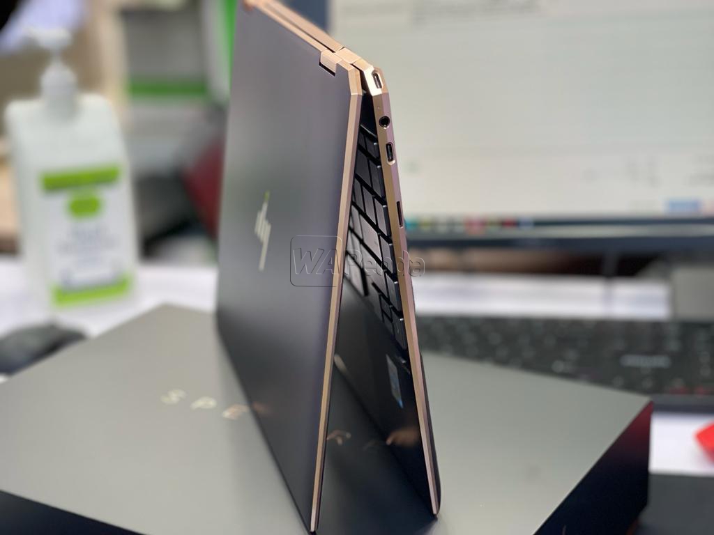 HP Spectre X360 13-AW2020 – i7, 4.7Ghz, 16GB RAM, 1TB SSD, 13.3